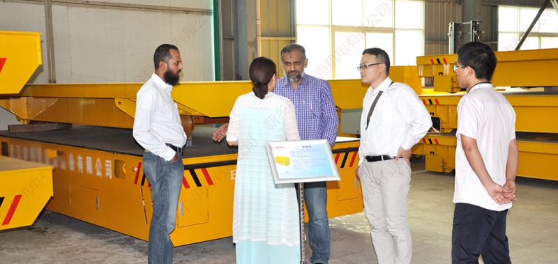 無(wú)軌電動(dòng)平車(chē)用戶(hù)來(lái)我公司驗(yàn)廠驗(yàn)貨