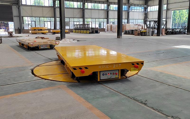 過跨平板車的結(jié)構(gòu)通常包含哪些部分？