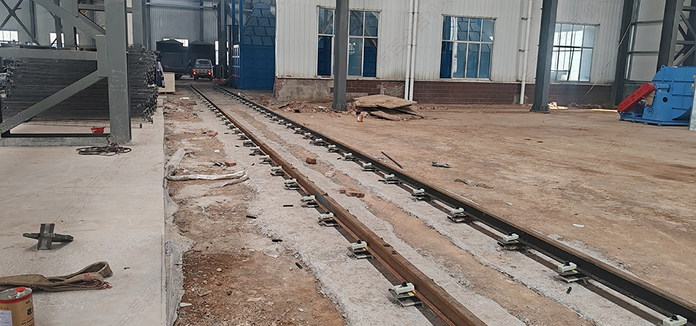 低壓軌道供電平板車 (2)